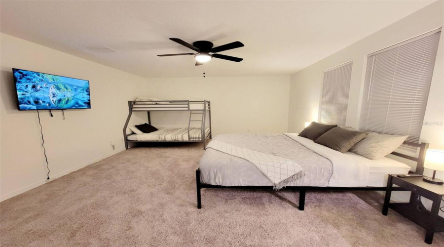 DAVENPORT, Florida 33896, 5 Bedrooms Bedrooms, ,4 BathroomsBathrooms,Residential,For Sale,DERWENT,MFRO6270251