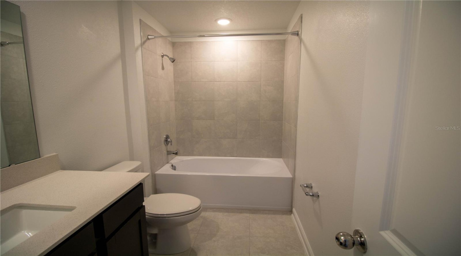 Davenport, Florida 33837, 4 Bedrooms Bedrooms, ,2 Bathroomsbathrooms,Residential,For Sale,Waterfall,Mfro6270452
