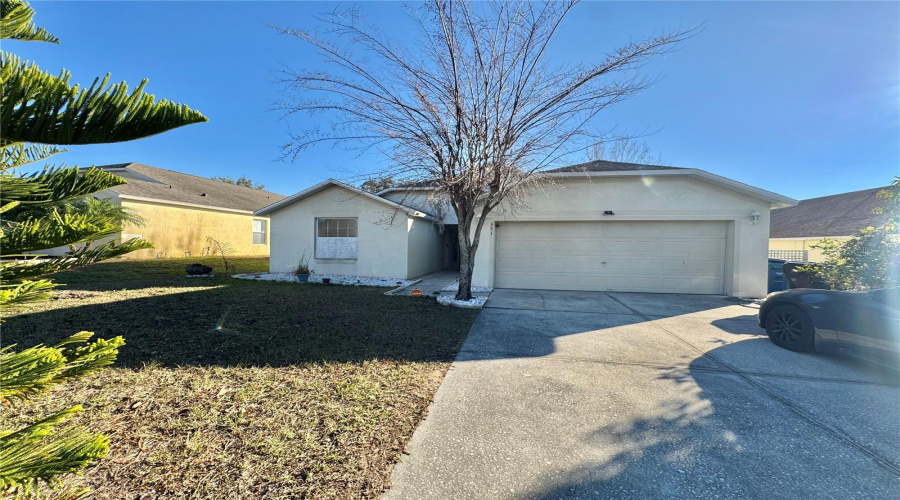 Davenport, Florida 33837, 3 Bedrooms Bedrooms, ,2 Bathroomsbathrooms,Residential,For Sale,Lake Charles,Mfro6270357