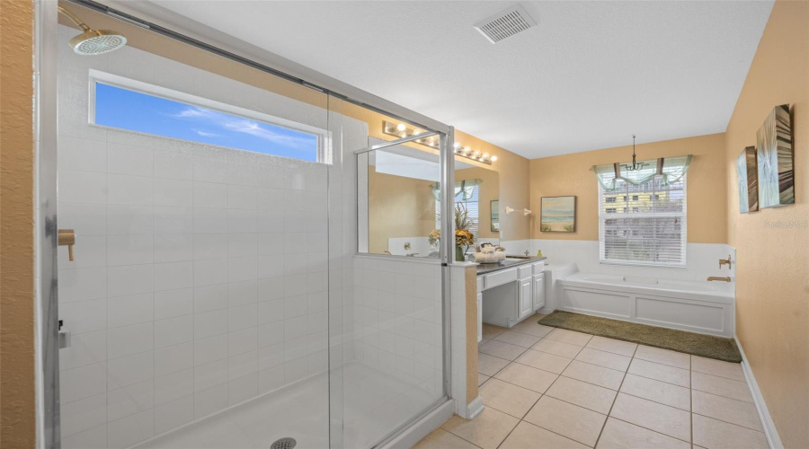 KISSIMMEE, Florida 34747, 6 Bedrooms Bedrooms, ,4 BathroomsBathrooms,Residential,For Sale,MANESTY,0,MFRO6270582