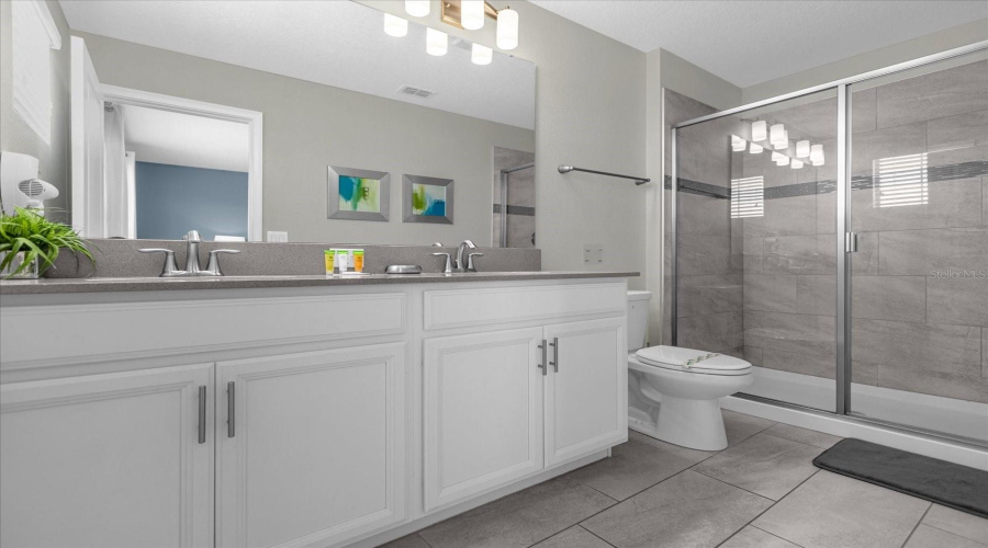 DAVENPORT, Florida 33896, 6 Bedrooms Bedrooms, ,5 BathroomsBathrooms,Residential,For Sale,FLANGE,0,MFRO6270057