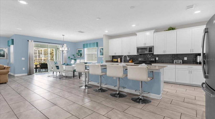 DAVENPORT, Florida 33896, 6 Bedrooms Bedrooms, ,5 BathroomsBathrooms,Residential,For Sale,FLANGE,0,MFRO6270057