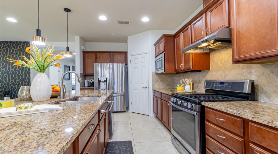 DAVENPORT, Florida 33837, 3 Bedrooms Bedrooms, ,2 BathroomsBathrooms,Residential,For Sale,NAVARRA,MFRO6222659