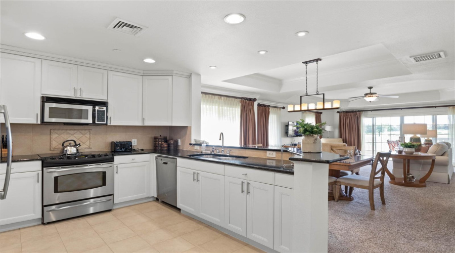 REUNION, Florida 34747, 3 Bedrooms Bedrooms, ,3 BathroomsBathrooms,Residential,For Sale,CENTRE COURT RIDGE,0,MFRO6266325