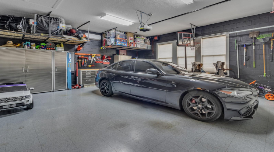 2nd two car garage with its own AC unit