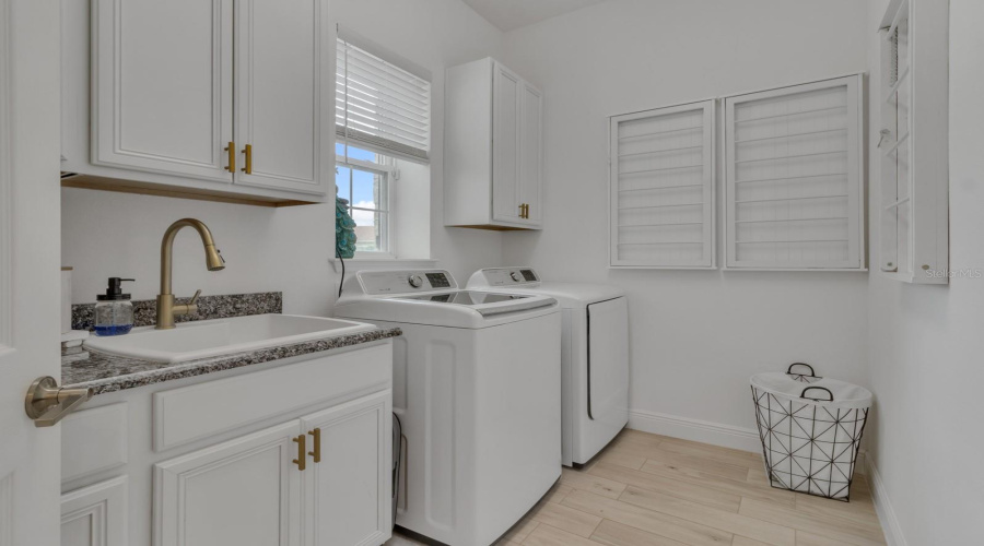 1st floor laundry room