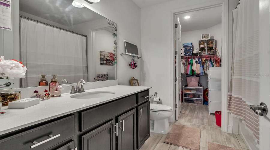 2nd bathroom en suite
