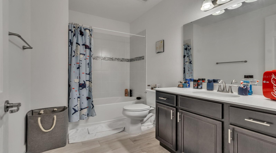4th bathroom