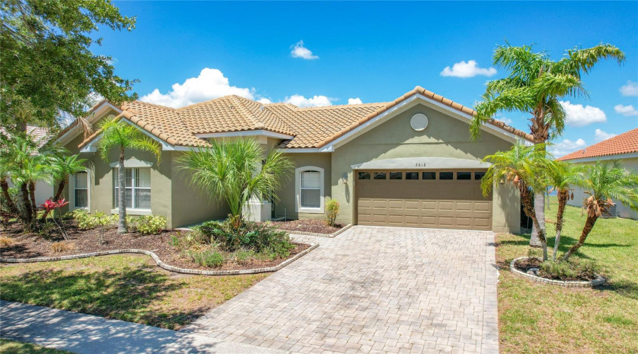 Kissimmee, Florida 34746, 3 Bedrooms Bedrooms, ,2 Bathroomsbathrooms,Residential,For Sale,Valleyview,Mfro6208330