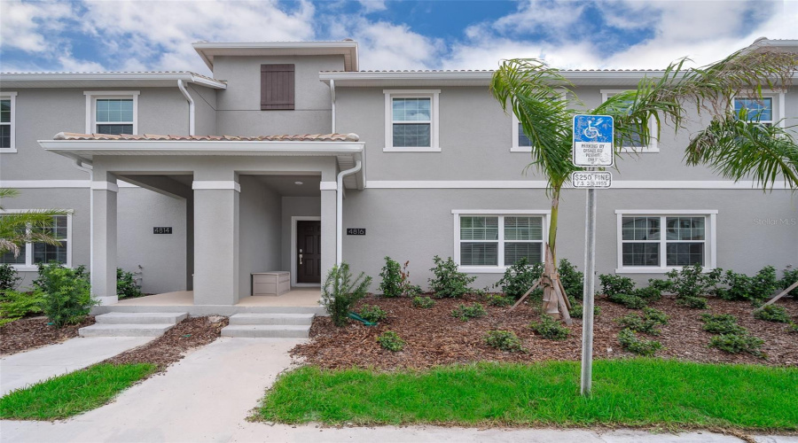 Kissimmee, Florida 34746, 4 Bedrooms Bedrooms, ,3 Bathroomsbathrooms,Residential,For Sale,Memories,Mfrs5118571