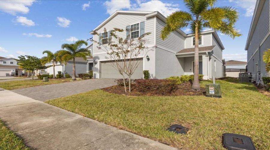 Davenport, Florida 33897, 5 Bedrooms Bedrooms, ,4 Bathroomsbathrooms,Residential,For Sale,Kona,Mfrs5118414