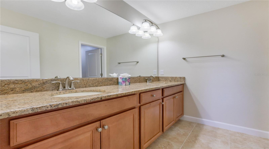 Kissimmee, Florida 34746, 5 Bedrooms Bedrooms, ,3 Bathroomsbathrooms,Residential,For Sale,White Horse,Mfrs5118550