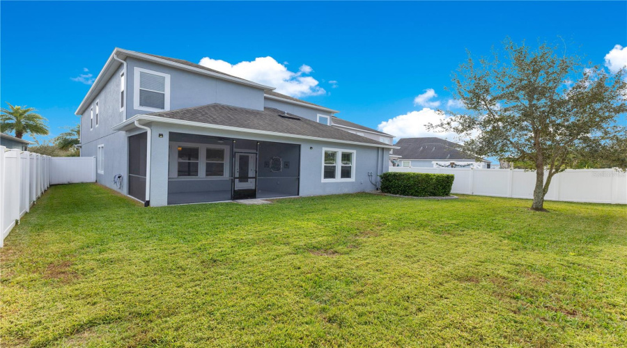 Kissimmee, Florida 34746, 5 Bedrooms Bedrooms, ,3 Bathroomsbathrooms,Residential,For Sale,White Horse,Mfrs5118550