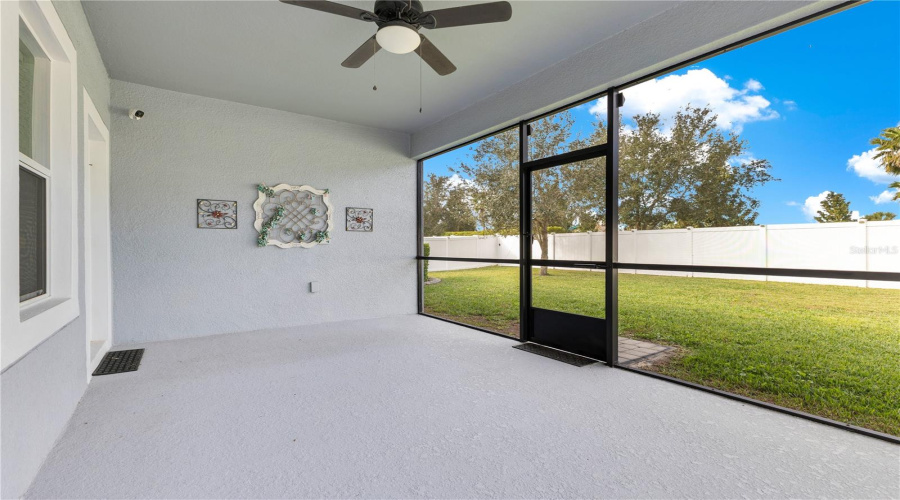 Kissimmee, Florida 34746, 5 Bedrooms Bedrooms, ,3 Bathroomsbathrooms,Residential,For Sale,White Horse,Mfrs5118550