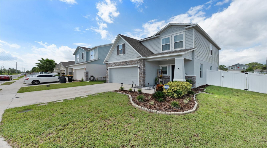 Davenport, Florida 33896, 4 Bedrooms Bedrooms, ,2 Bathroomsbathrooms,Residential,For Sale,Villavista,Mfrtb8306900