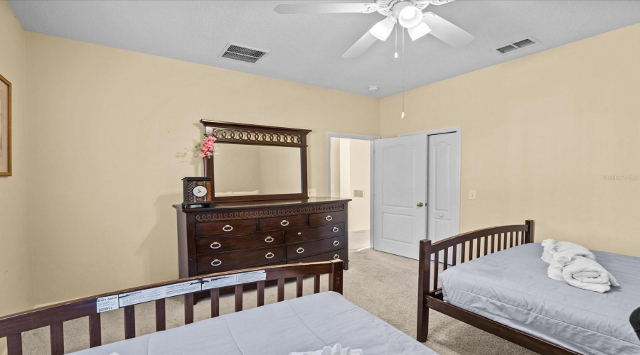 DAVENPORT, Florida 33897, 5 Bedrooms Bedrooms, ,3 BathroomsBathrooms,Residential,For Sale,BRUNELLO DR,0,MFRS5118505