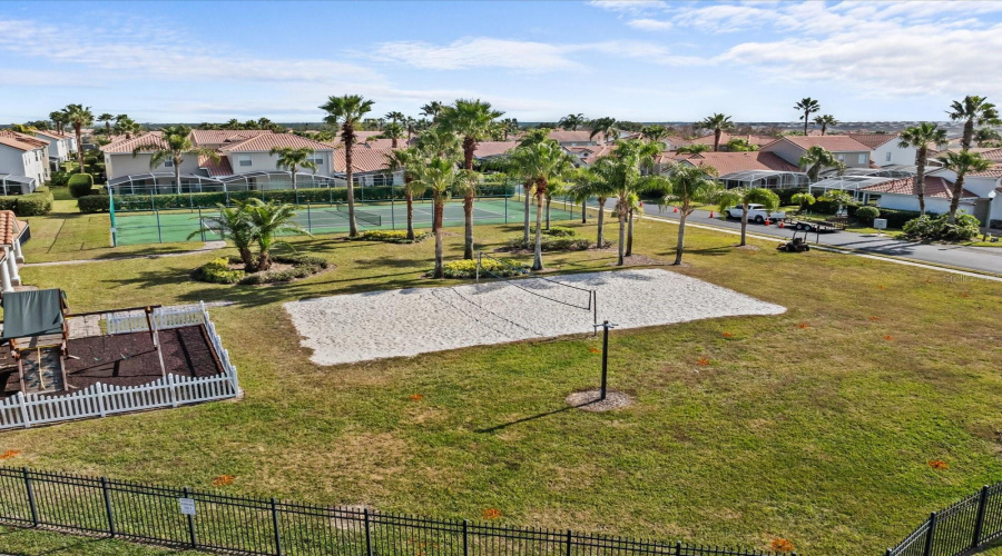 DAVENPORT, Florida 33897, 5 Bedrooms Bedrooms, ,3 BathroomsBathrooms,Residential,For Sale,BRUNELLO DR,0,MFRS5118505