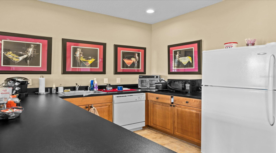 DAVENPORT, Florida 33897, 5 Bedrooms Bedrooms, ,3 BathroomsBathrooms,Residential,For Sale,BRUNELLO DR,0,MFRS5118505