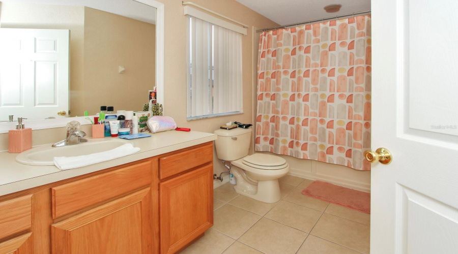 Kissimmee, Florida 34746, 3 Bedrooms Bedrooms, ,3 Bathroomsbathrooms,Residential,For Sale,Delorean Dr.,Mfrs5118596