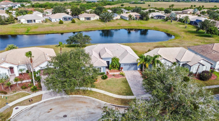 Kissimmee, Florida 34746, 4 Bedrooms Bedrooms, ,3 Bathroomsbathrooms,Residential,For Sale,Meadow View,Mfro6271785