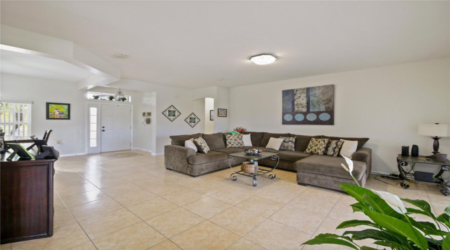 Kissimmee, Florida 34746, 4 Bedrooms Bedrooms, ,3 Bathroomsbathrooms,Residential,For Sale,Meadow View,Mfro6271785