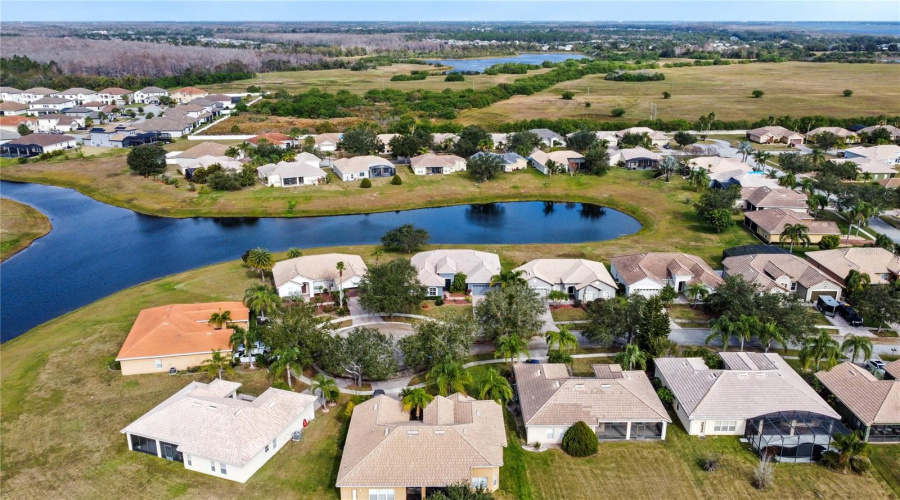 Kissimmee, Florida 34746, 4 Bedrooms Bedrooms, ,3 Bathroomsbathrooms,Residential,For Sale,Meadow View,Mfro6271785