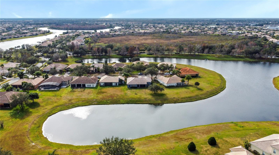 Kissimmee, Florida 34746, 4 Bedrooms Bedrooms, ,3 Bathroomsbathrooms,Residential,For Sale,Meadow View,Mfro6271785