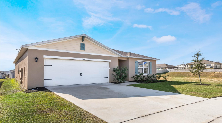 Davenport, Florida 33837, 4 Bedrooms Bedrooms, ,2 Bathroomsbathrooms,Residential,For Sale,Silver Brook,Mfro6270207