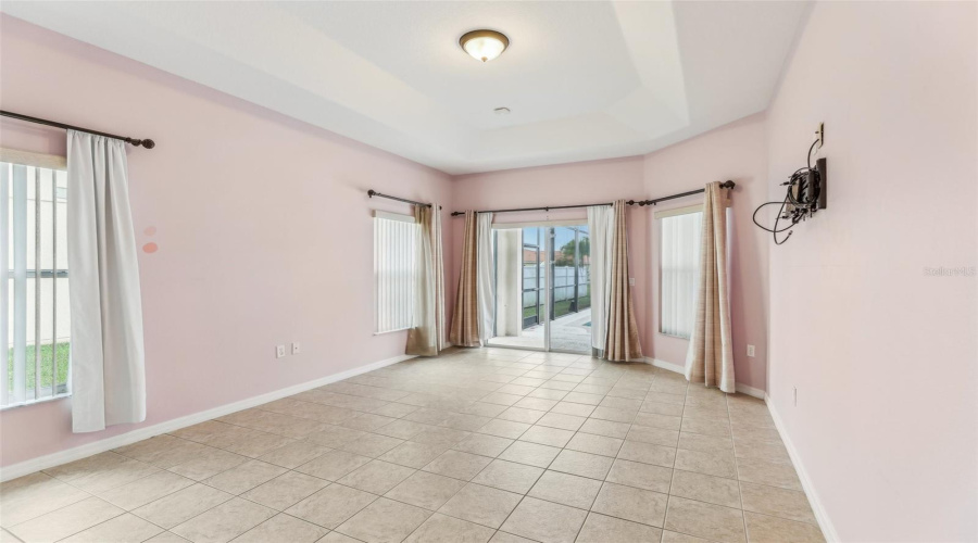 Kissimmee, Florida 34746, 4 Bedrooms Bedrooms, ,2 Bathroomsbathrooms,Residential,For Sale,Navigator,Mfrtb8339444