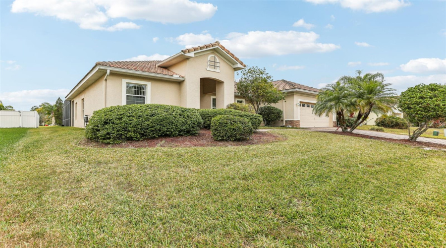 Kissimmee, Florida 34746, 4 Bedrooms Bedrooms, ,2 Bathroomsbathrooms,Residential,For Sale,Navigator,Mfrtb8339444