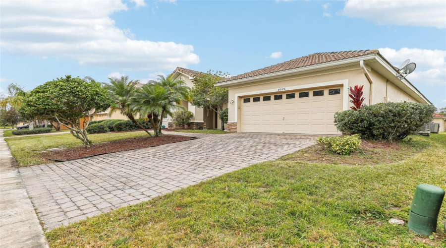 Kissimmee, Florida 34746, 4 Bedrooms Bedrooms, ,2 Bathroomsbathrooms,Residential,For Sale,Navigator,Mfrtb8339444