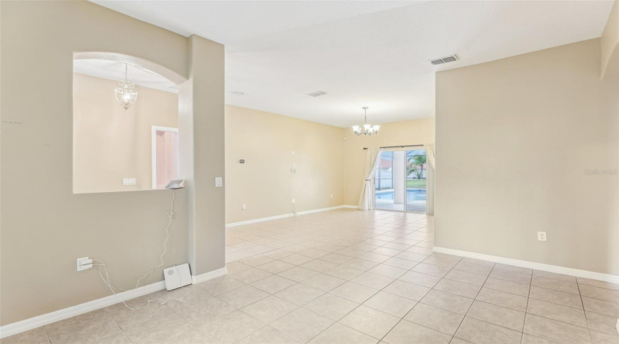 Kissimmee, Florida 34746, 4 Bedrooms Bedrooms, ,2 Bathroomsbathrooms,Residential,For Sale,Navigator,Mfrtb8339444