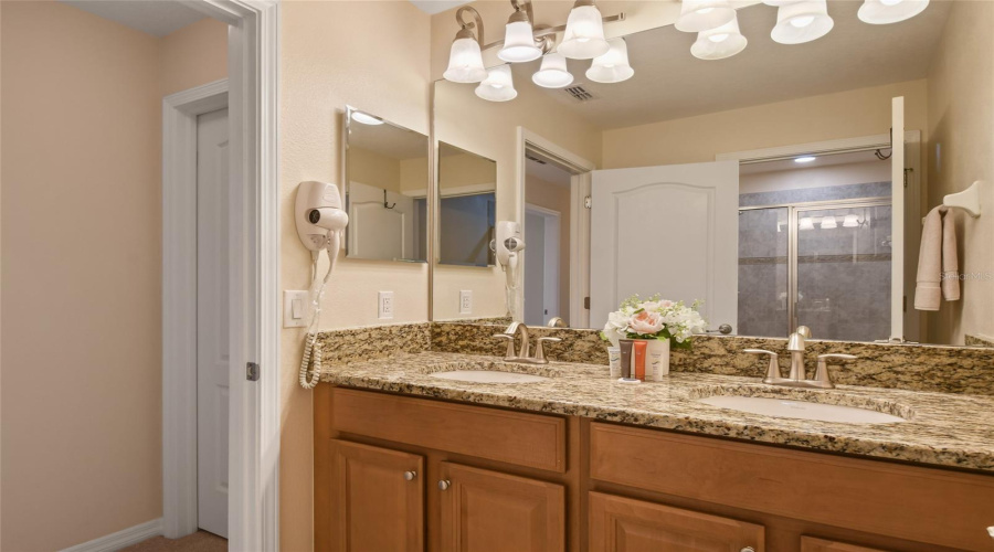 KISSIMMEE, Florida 34747, 4 Bedrooms Bedrooms, ,3 BathroomsBathrooms,Residential,For Sale,COCO PALM RD,0,MFRS5118694