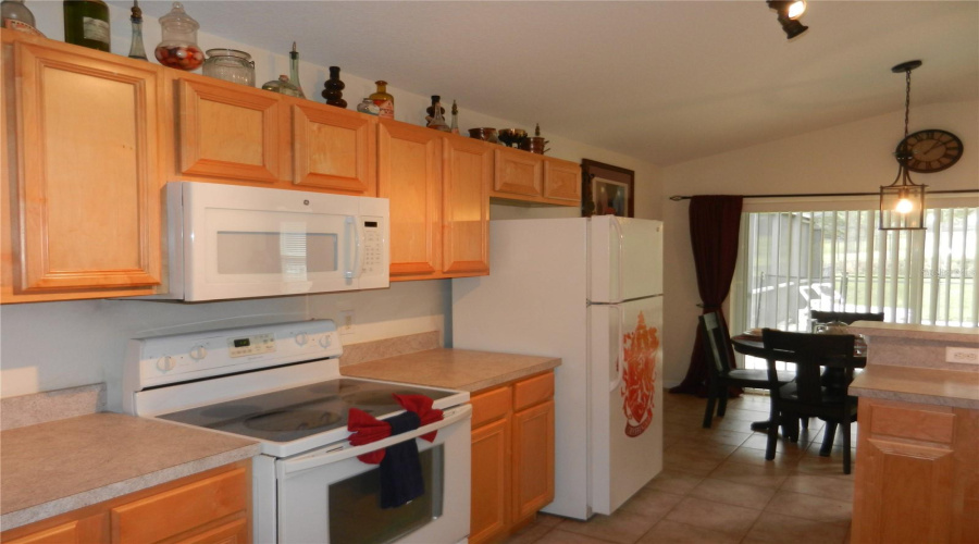 KISSIMMEE, Florida 34747, 5 Bedrooms Bedrooms, ,4 BathroomsBathrooms,Residential,For Sale,LIDO KEY,0,MFRO6272159