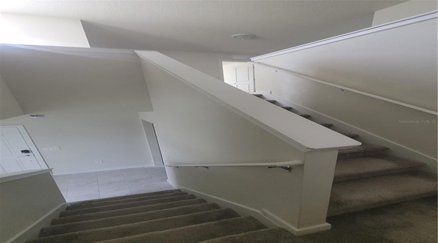 KISSIMMEE, Florida 34746, 5 Bedrooms Bedrooms, ,3 BathroomsBathrooms,Residential,For Sale,WOODMONT,0,MFRS5118673