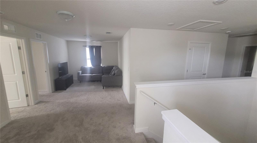KISSIMMEE, Florida 34746, 5 Bedrooms Bedrooms, ,3 BathroomsBathrooms,Residential,For Sale,WOODMONT,0,MFRS5118673