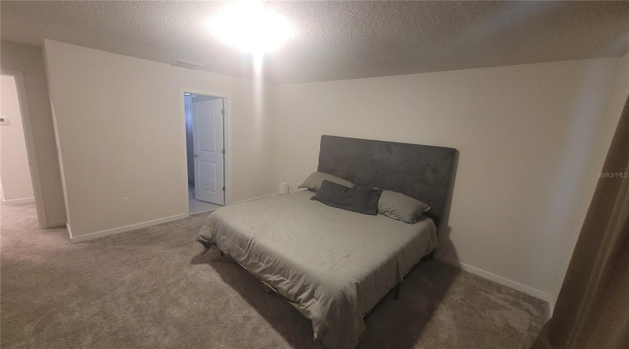 KISSIMMEE, Florida 34746, 5 Bedrooms Bedrooms, ,3 BathroomsBathrooms,Residential,For Sale,WOODMONT,0,MFRS5118673