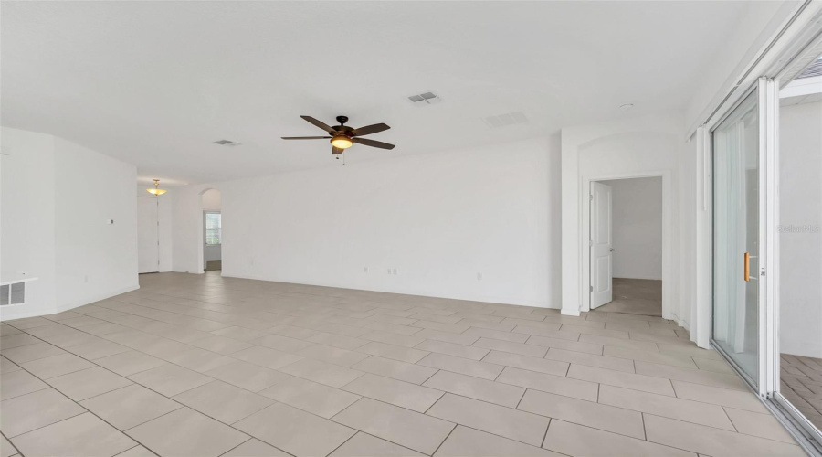 Davenport, Florida 33897, 3 Bedrooms Bedrooms, ,2 Bathroomsbathrooms,Residential,For Sale,Trinity Ridge,Mfro6271897