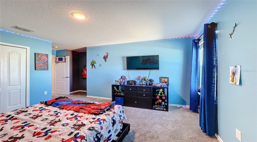 DAVENPORT, Florida 33837, 5 Bedrooms Bedrooms, ,3 BathroomsBathrooms,Residential,For Sale,TAFT,0,MFRS5118634