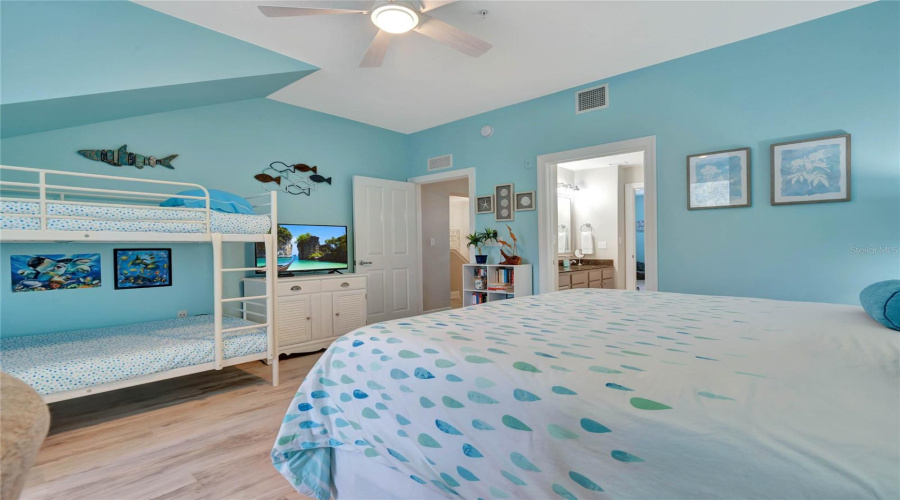 Reunion, Florida 34747, 3 Bedrooms Bedrooms, ,2 Bathroomsbathrooms,Residential,For Sale,Heritage Crossing Ct,Mfro6271624