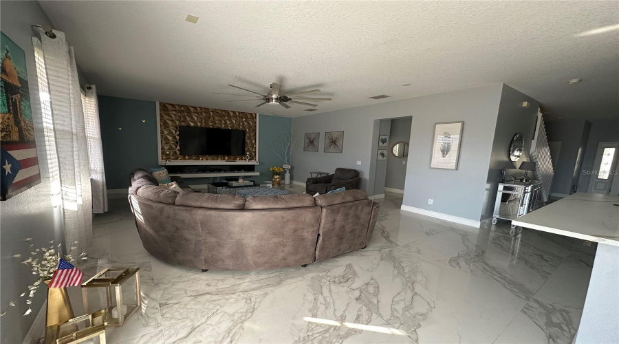 Davenport, Florida 33896, 5 Bedrooms Bedrooms, ,4 Bathroomsbathrooms,Residential,For Sale,Essex,Mfro6270958