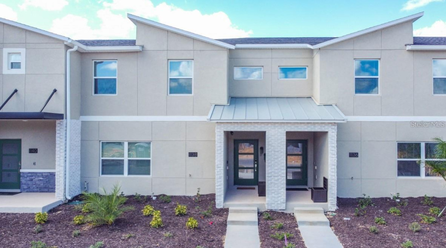 Davenport, Florida 33896, 4 Bedrooms Bedrooms, ,3 Bathroomsbathrooms,Residential,For Sale,Kingsbarn St,Mfrs5119001