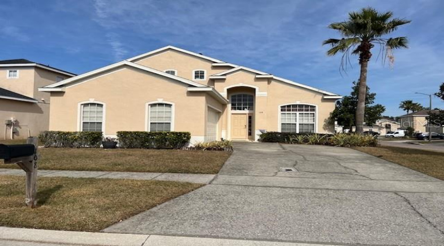 Davenport, Florida 33897, 5 Bedrooms Bedrooms, ,4 Bathroomsbathrooms,Residential,For Sale,Emeraldview,Mfrtb8340954