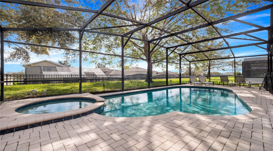 Fully screened in pool