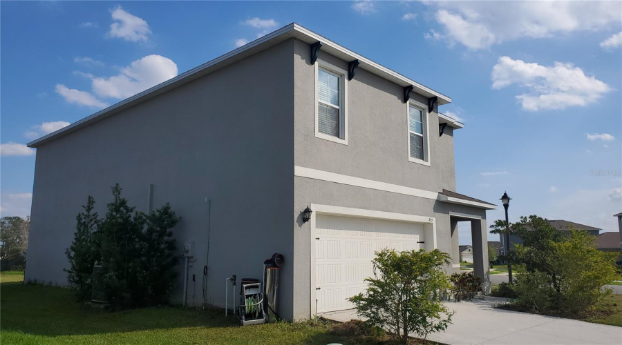 DAVENPORT, Florida 33837, 5 Bedrooms Bedrooms, ,3 BathroomsBathrooms,Residential,For Sale,JOVANA,MFRO6221190