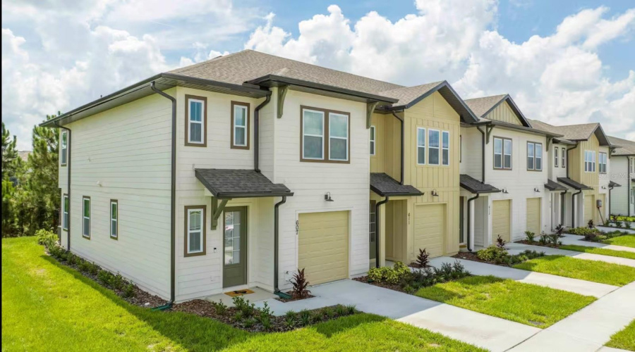 DAVENPORT, Florida 33896, 3 Bedrooms Bedrooms, ,2 BathroomsBathrooms,Residential,For Sale,LONGBOAT,MFRS5118936