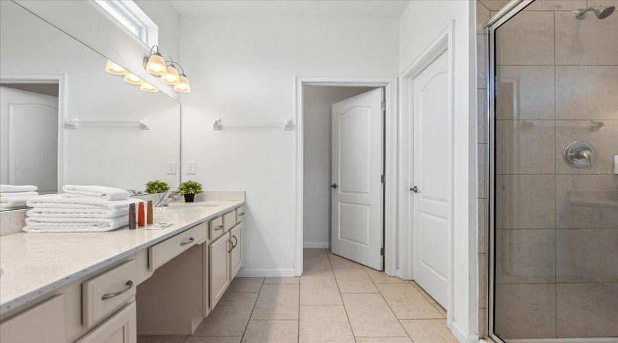 DAVENPORT, Florida 33837, 12 Bedrooms Bedrooms, ,11 BathroomsBathrooms,Residential,For Sale,BROAD OAK,0,MFRS5119019