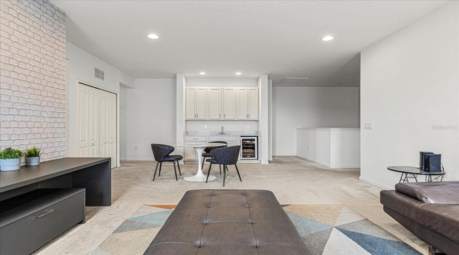 DAVENPORT, Florida 33837, 12 Bedrooms Bedrooms, ,11 BathroomsBathrooms,Residential,For Sale,BROAD OAK,0,MFRS5119019