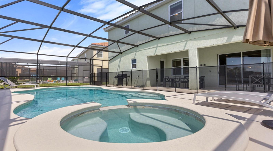 DAVENPORT, Florida 33837, 12 Bedrooms Bedrooms, ,11 BathroomsBathrooms,Residential,For Sale,BROAD OAK,0,MFRS5119019