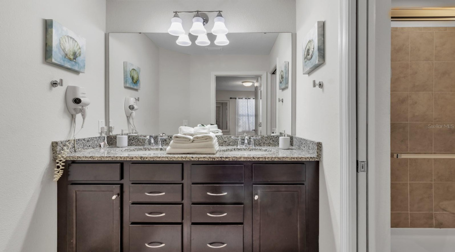 KISSIMMEE, Florida 34747, 7 Bedrooms Bedrooms, ,5 BathroomsBathrooms,Residential,For Sale,NICE,0,MFRO6273317